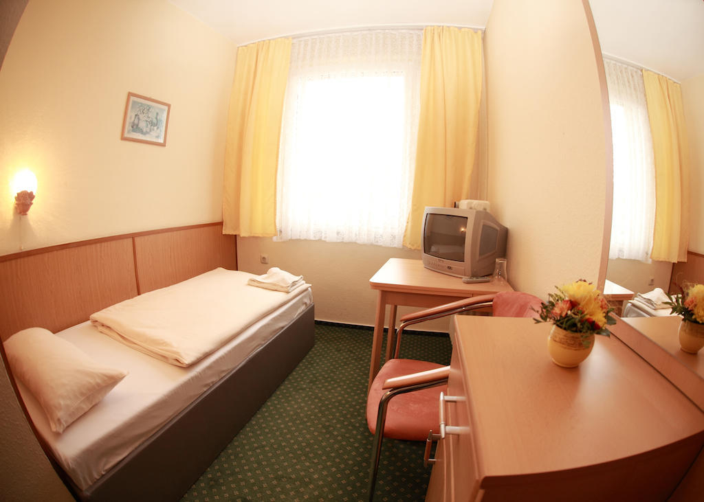 Hotel Bertramshof Висмар Номер фото